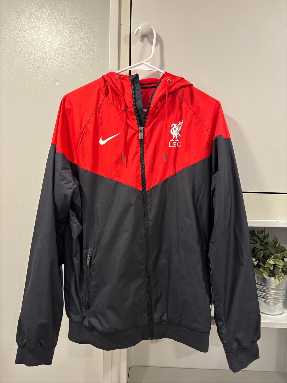 Nike Men’s Red & Gray LFC Hooded Windbreaker Jacket